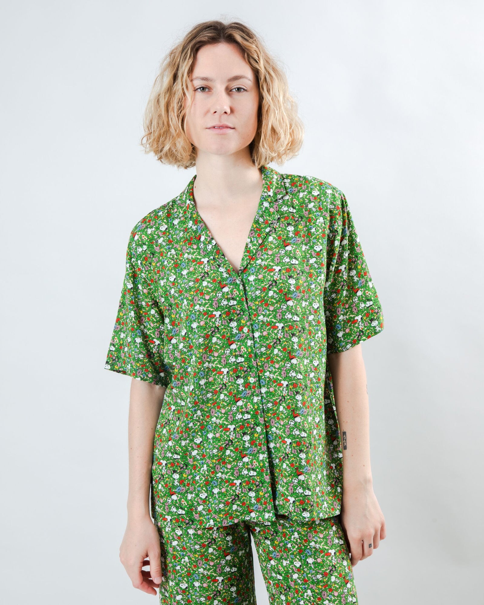 Peanuts Flower Garden Aloha Blouse Green
